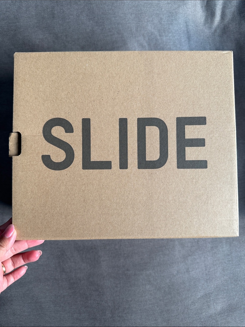 adidas Slide Box - Brown Cardboard